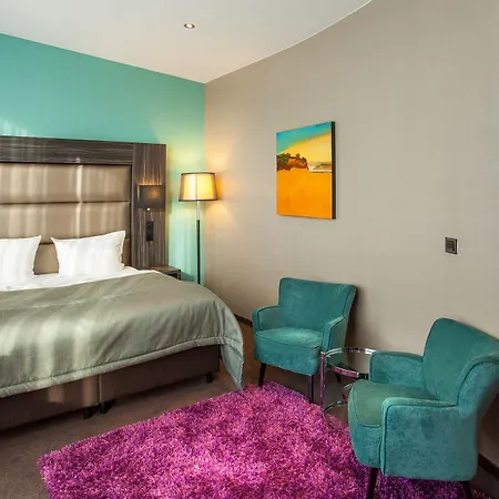 Centro Ayun Otel Köln