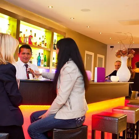 Centro Ayun Otel Köln