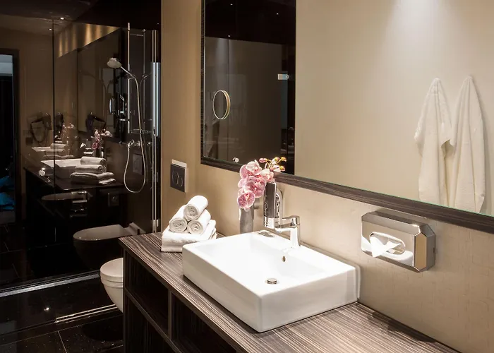 Centro Ayun Отель