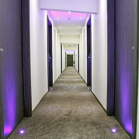 Centro Ayun Hotel