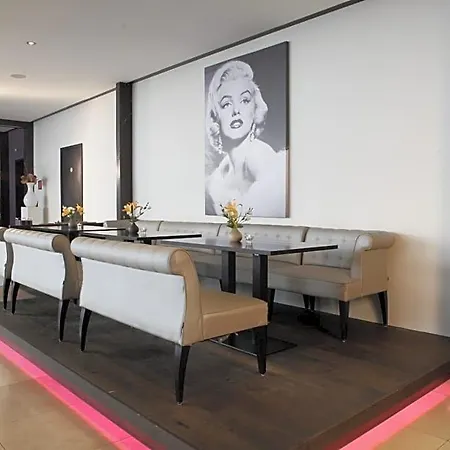 Centro Ayun Hotel 3*