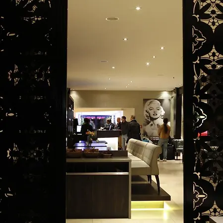 호텔 Centro Ayun 3*