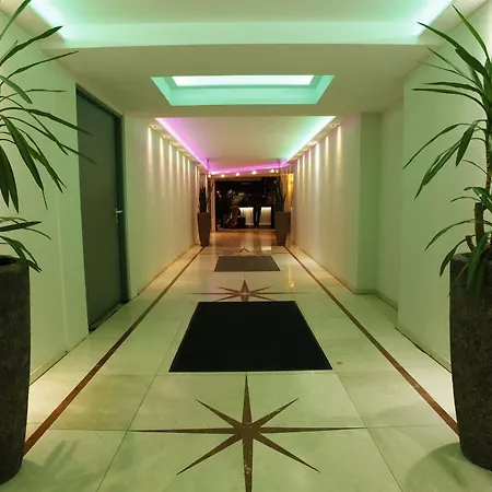Centro Ayun 호텔 3*