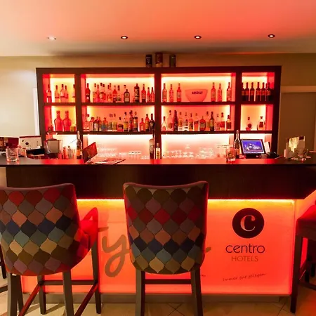 Centro Ayun فندق