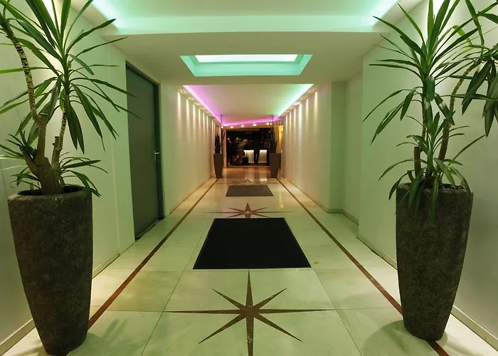 Centro Ayun Ξενοδοχείο 3*