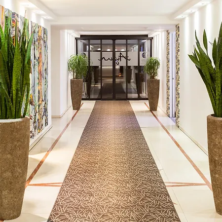 Otel Centro Ayun