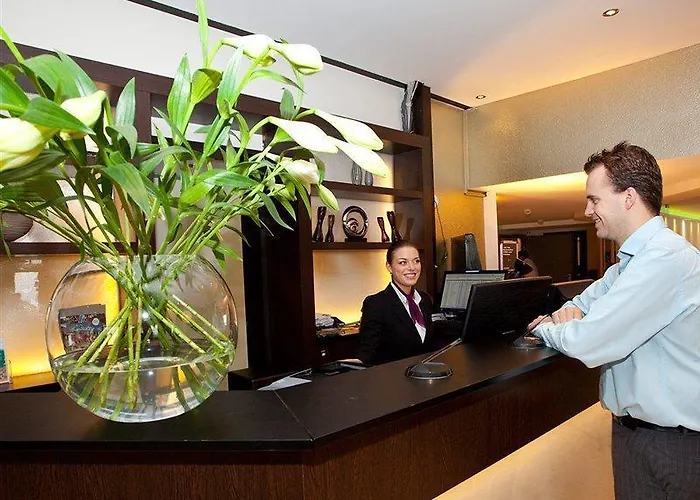 Hotel Centro Ayun 3*